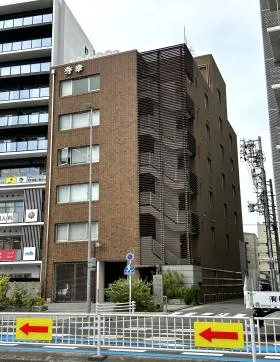 秀幸の外観