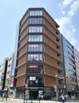 コア名駅の外観