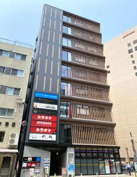 コア名駅の外観