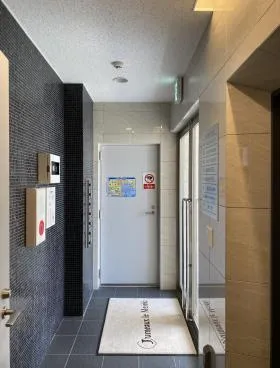 ジュモール名駅の外観