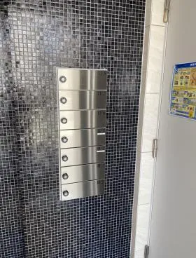 ジュモール名駅の外観