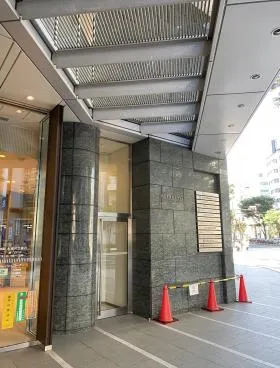 栄三丁目ビルディングの外観