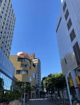 大津通電気ビル西館の外観