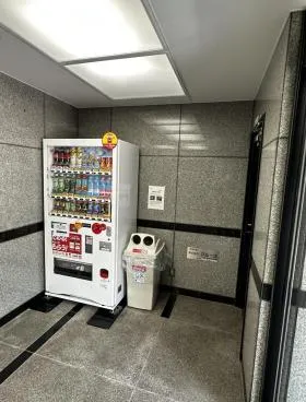 シモン１０栄の外観