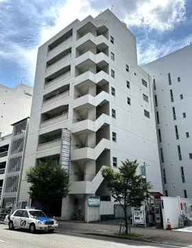 白川アカデミーの外観