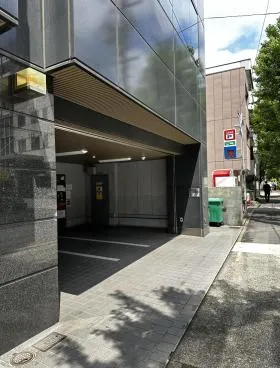 ヤスイの外観