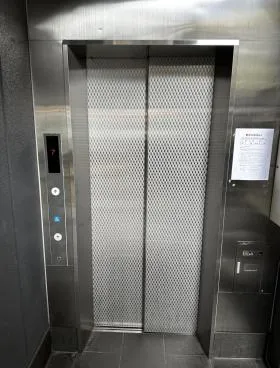 ADC SAKAE BUILDING(エーディーーシーサカエビルディング)の外観