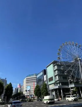 栄パークサイドプレイスの外観