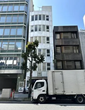 アースホーム錦の外観
