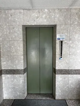丸の内和波の外観