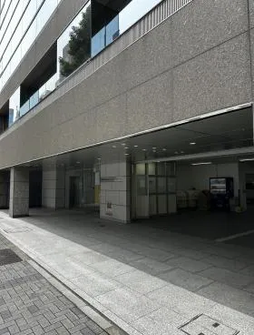 丸の内プラザの外観