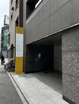 丸の内プラザの外観