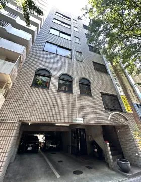 ミュゼット丸の内の外観