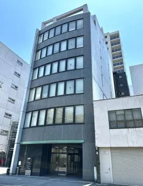 山富丸の内の外観