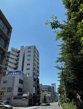 山富丸の内の外観