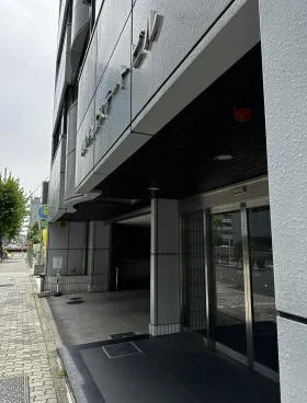 丸の内エステートの外観