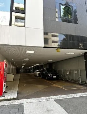 ナカトウ丸の内の外観