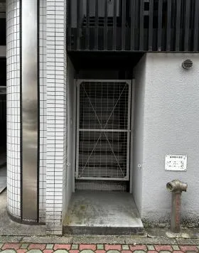 丸の内アネクスの外観