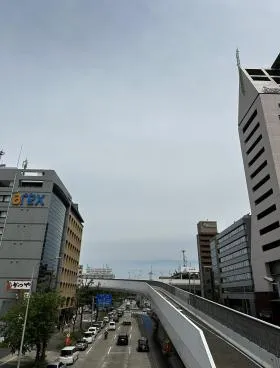 アルペン丸の内タワーの外観
