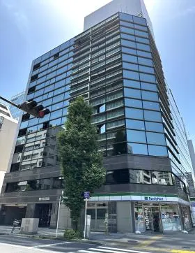 三晃丸の内の外観