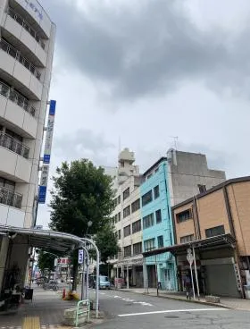 オアシス丸の内の外観