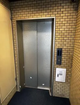 秀光堂本館の外観