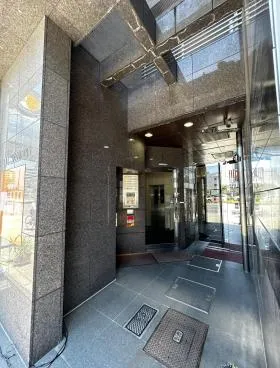 ロイヤルセッションズの外観