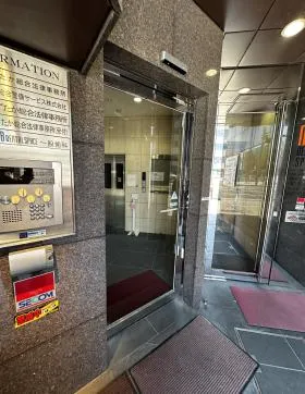 ロイヤルセッションズの外観