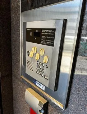 ロイヤルセッションズの外観