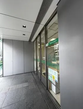 赤門通の外観