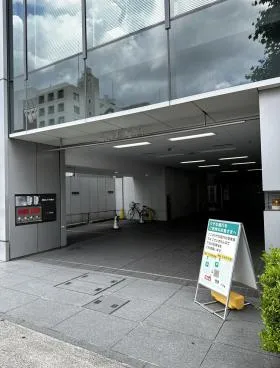 赤門通の外観