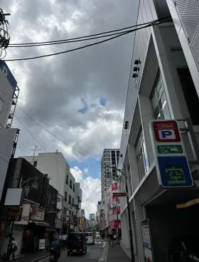 赤門通の外観