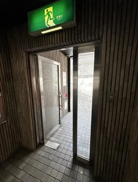 泉久屋サンコーの外観