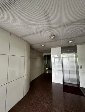 矢場町パークの外観
