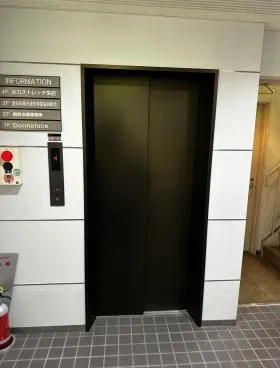 スタメン泉の外観