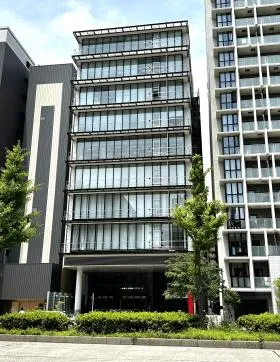 泉ファーストスクエアの外観