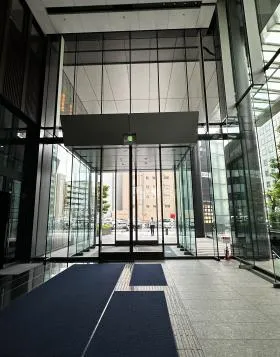 名古屋ルーセントタワーの外観