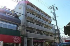ロイヤル楠元の外観
