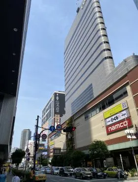 大阪富国生命の外観