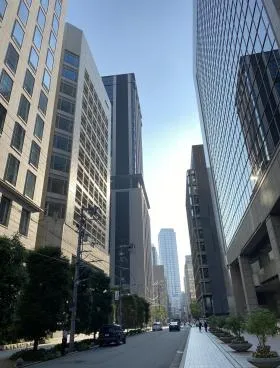 淀屋橋フレックスタワーの外観