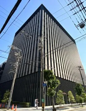 あいおいニッセイ同和損保御堂筋の外観