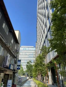 オービック御堂筋の外観