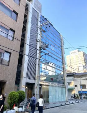 淡路町イーストの外観
