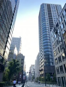 瓦町スクエアの外観