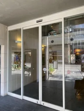 Ｓ－ＣＲＥＡ御堂筋本町ビル(エスクリア御堂筋本町ビル）の外観