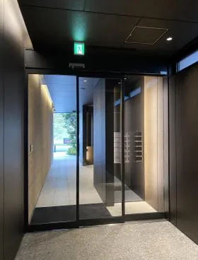 プラチナ御堂筋本町の外観