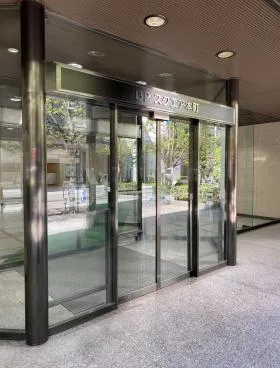 ＤＰスクエア本町(ディーピースクエア本町ビル)の外観