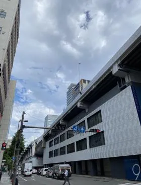 センバフロントの外観