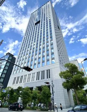 オリックス本町の外観
