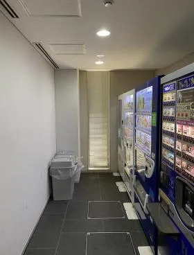 アクロス新大阪の外観